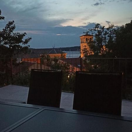 Apartvilla Castropola Exteriér fotografie
