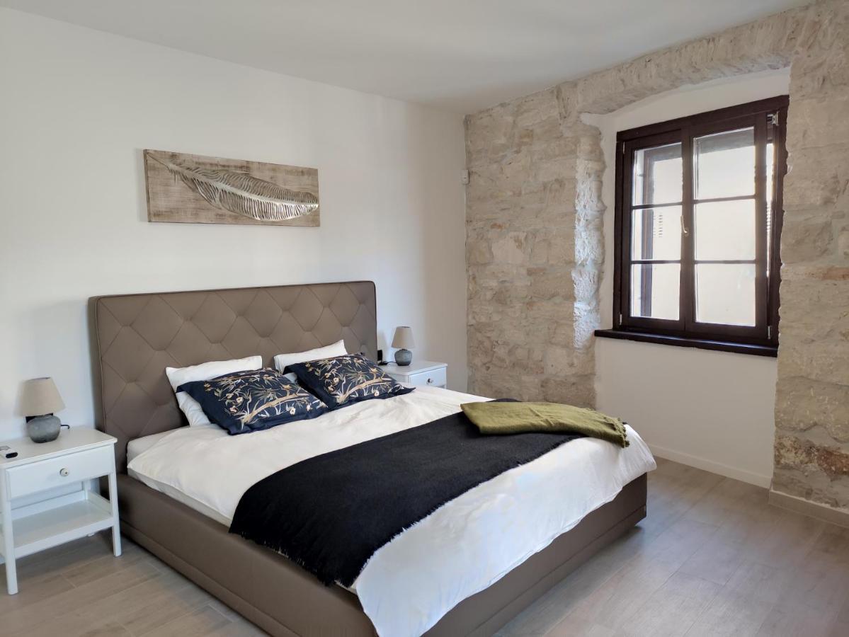 Apartvilla Castropola Exteriér fotografie