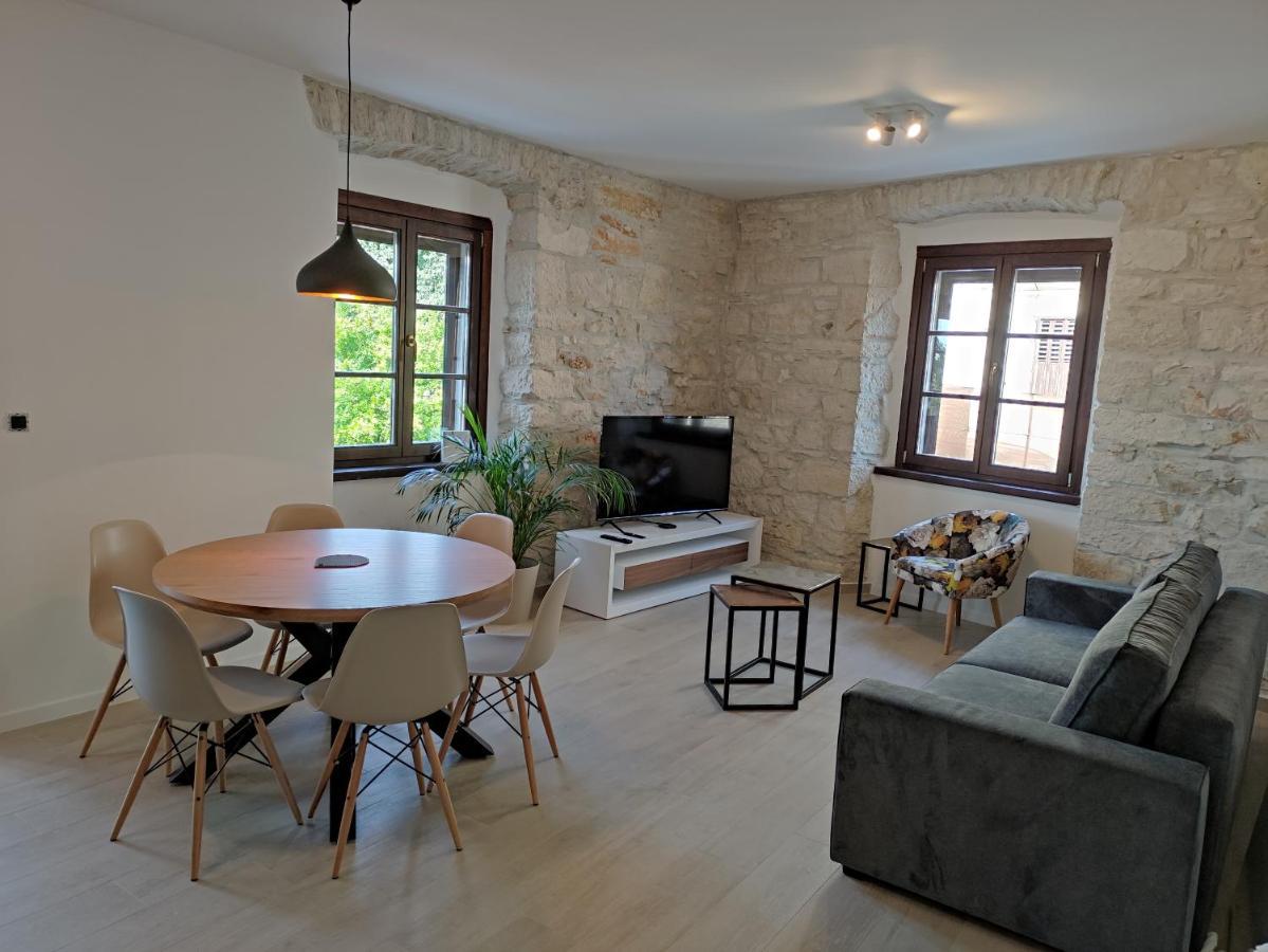Apartvilla Castropola Exteriér fotografie