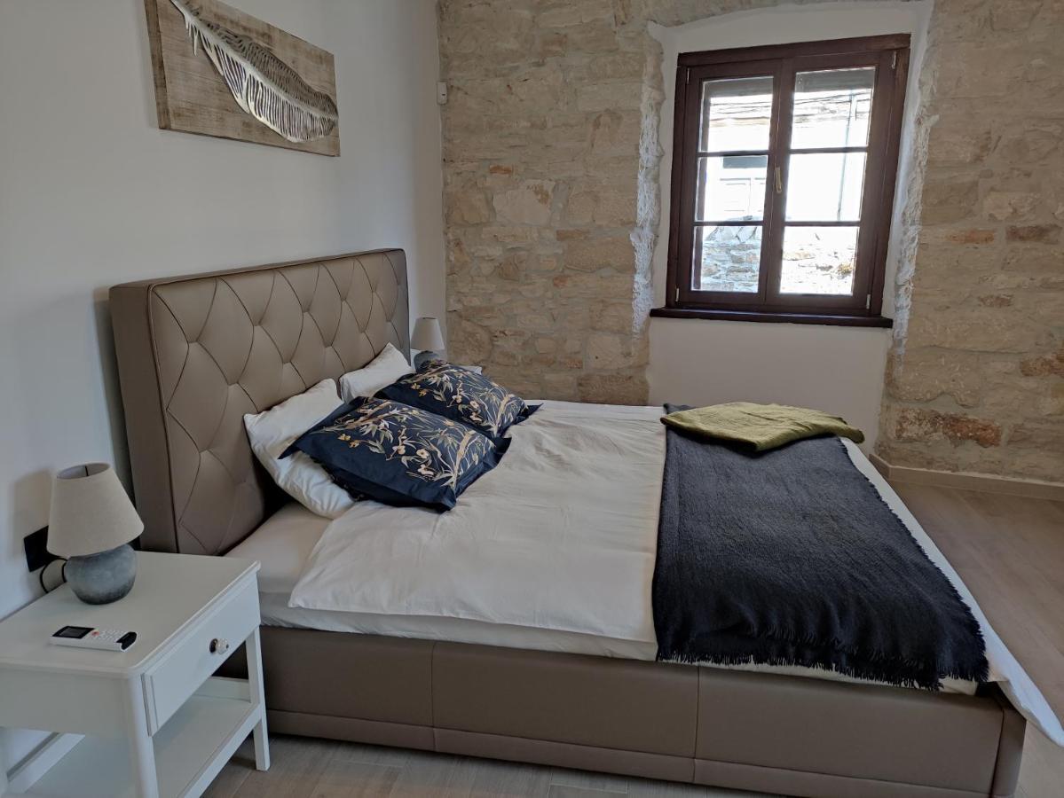 Apartvilla Castropola Exteriér fotografie