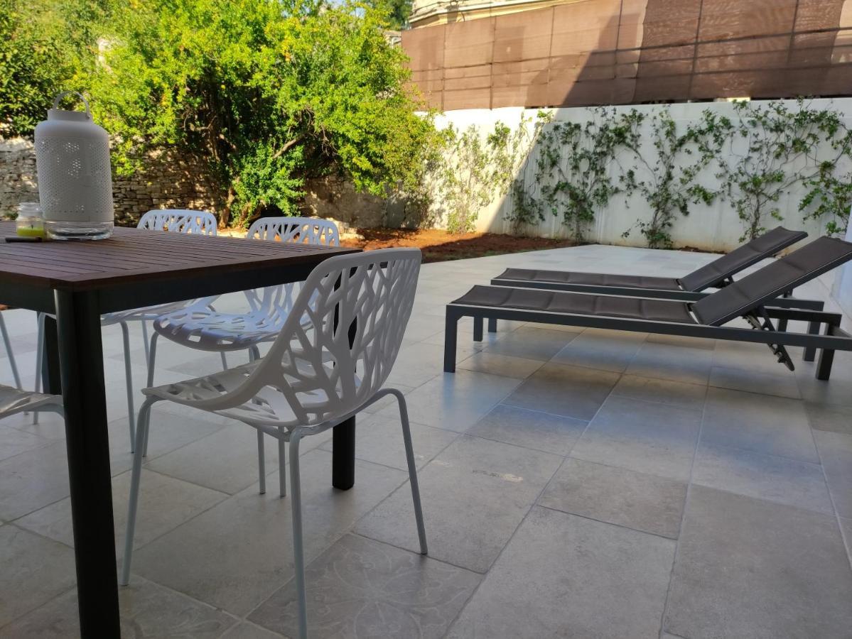 Apartvilla Castropola Exteriér fotografie