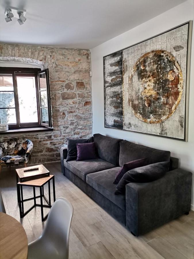 Apartvilla Castropola Exteriér fotografie